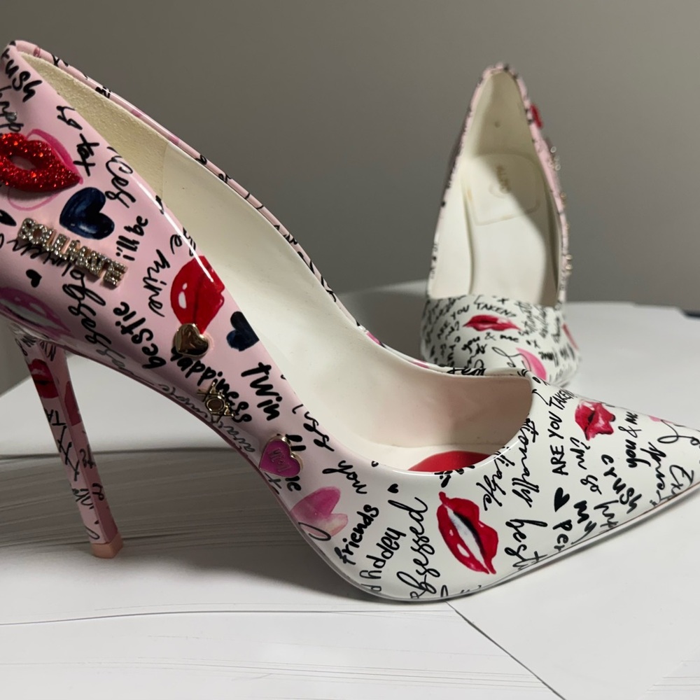 Aldo Pink and White Graphic Heels